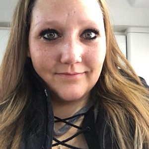 Meet your Posher, Steph